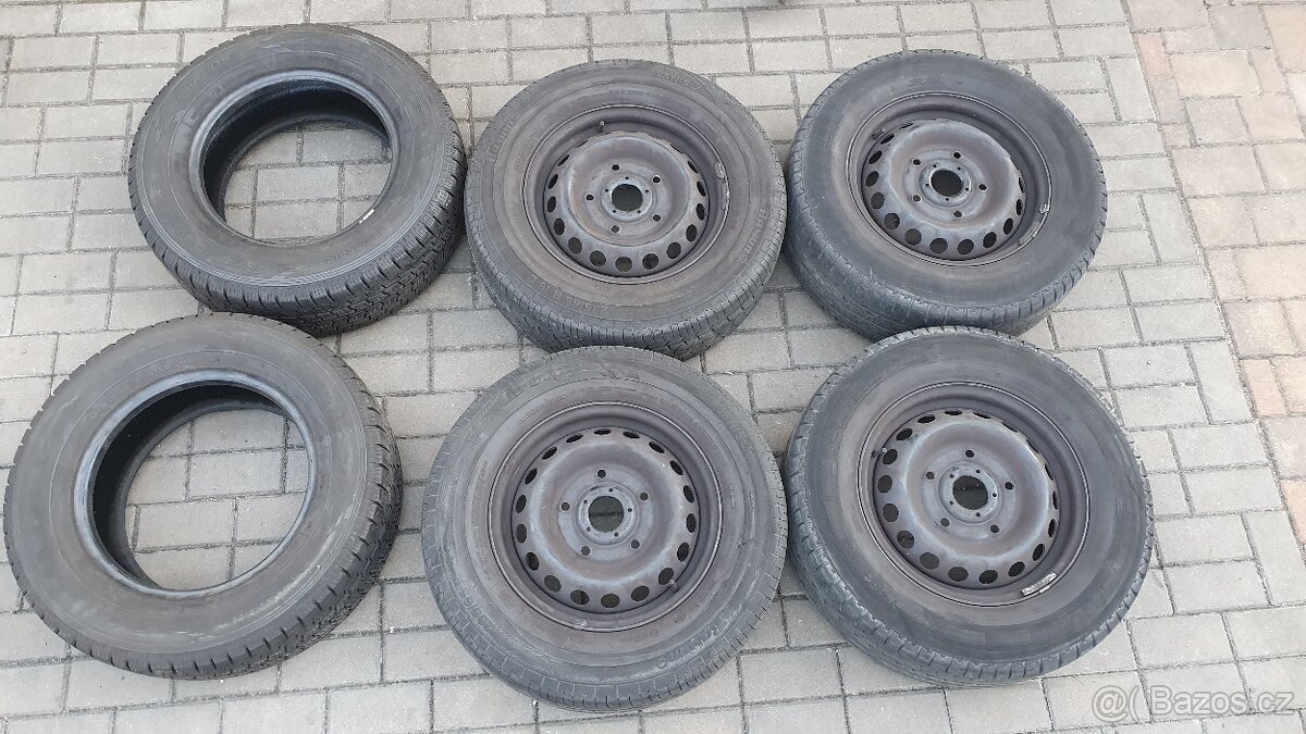 235/65/16 c