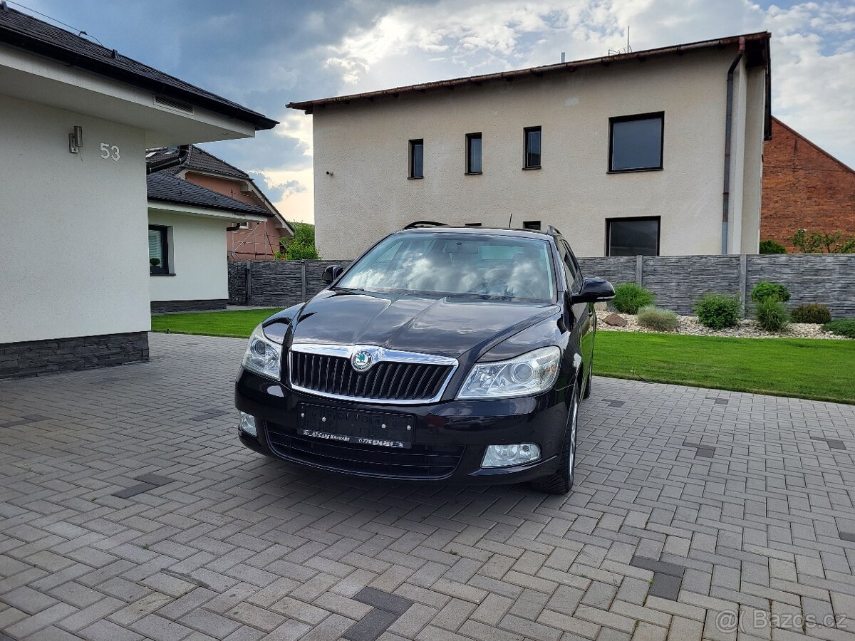 Škoda Octavia combi 1.4Tsi 90kw,výbava FAMILY