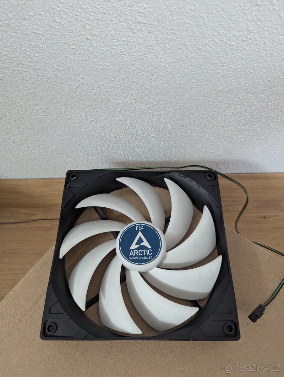 Ventilátor do PC skříní Arctic F14