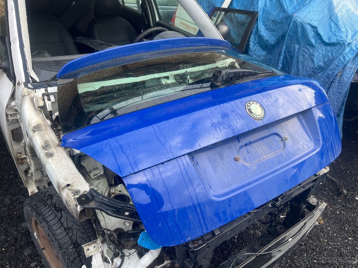 Škoda Fabia 2 II krátká HB zadní vrata 4590 Kapota