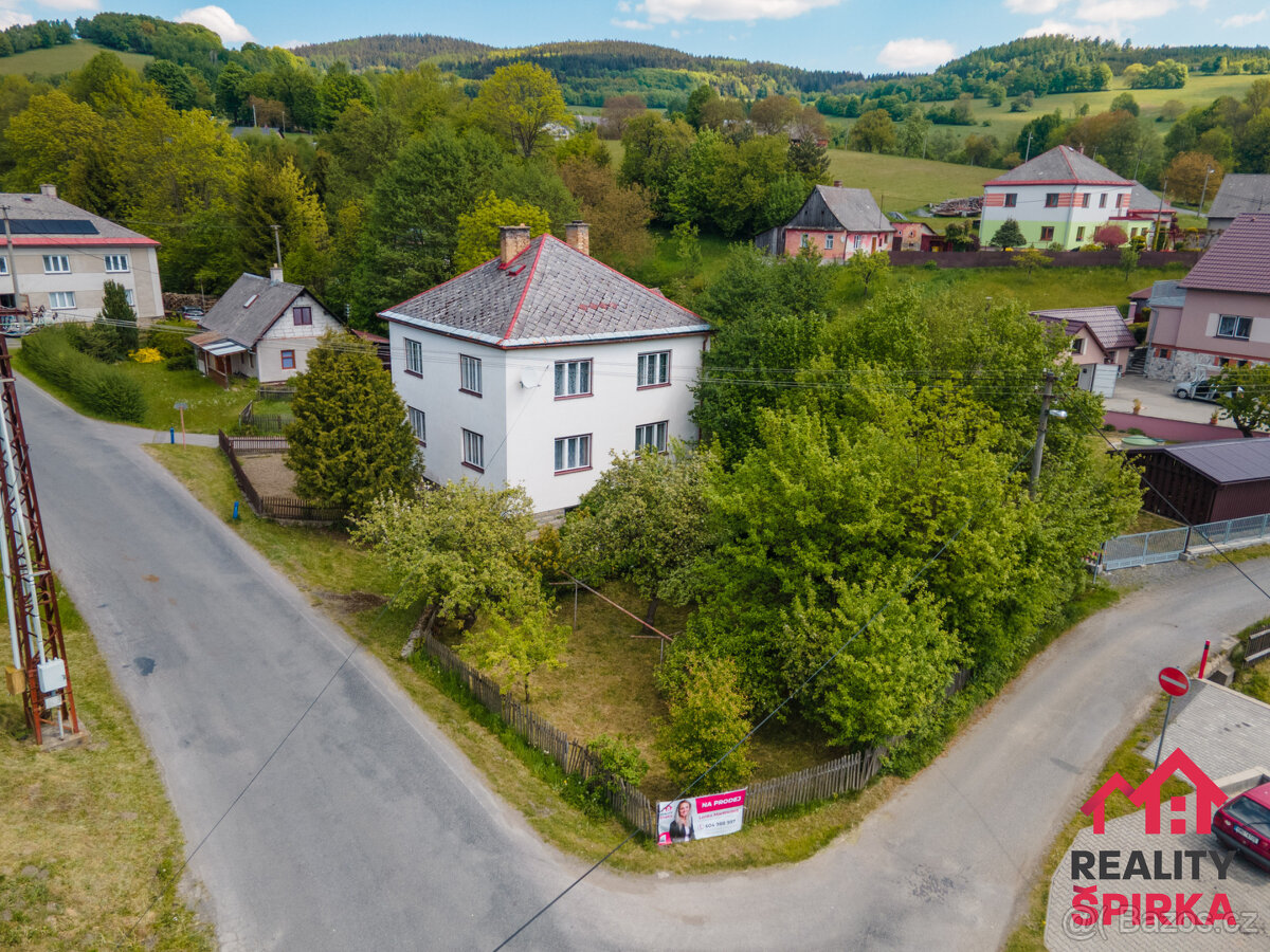 Prodej rodinného domu, CP 748 m2, obec Písařov, okres Šumper