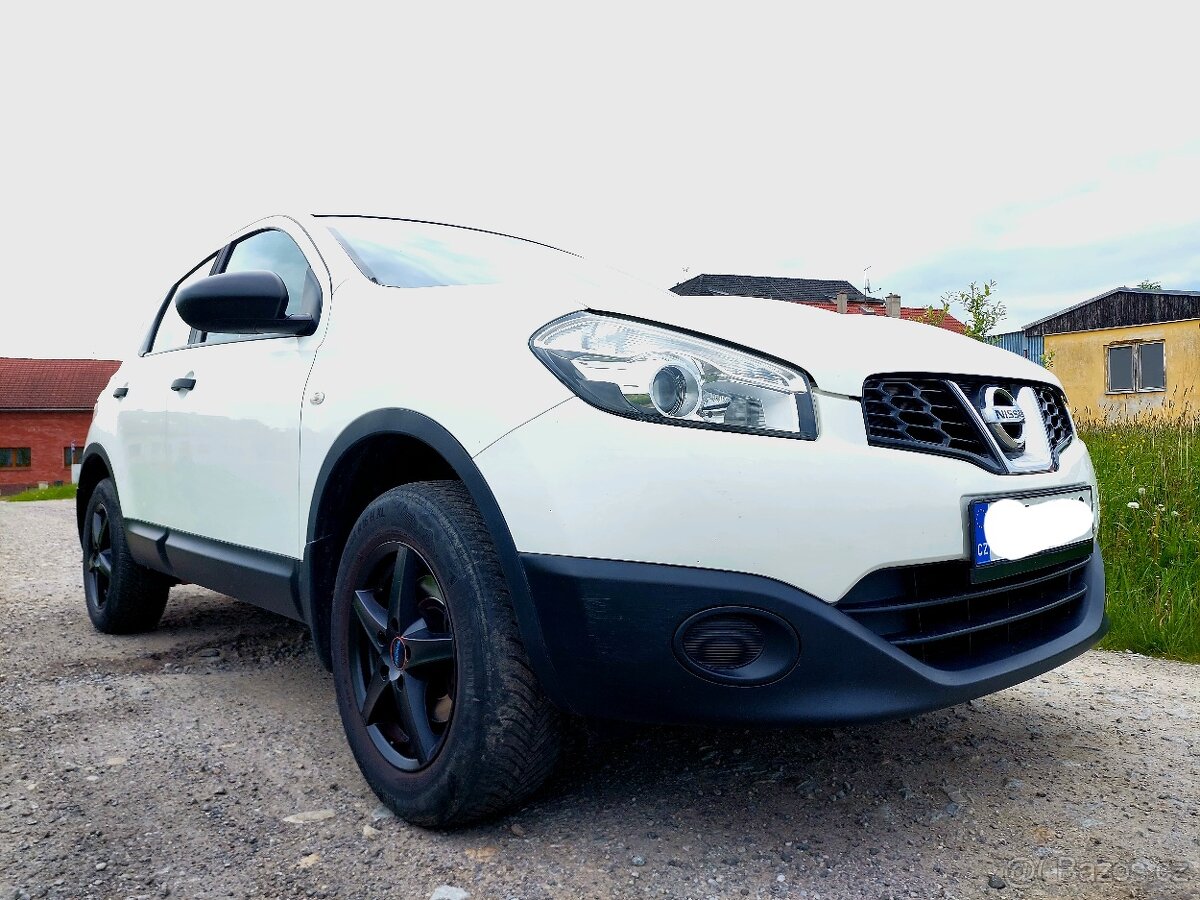 Qashqai 1.6 benzín ČR 2013
