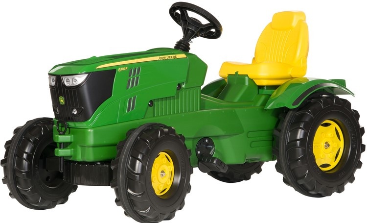 Nový šlapací traktor John Deere