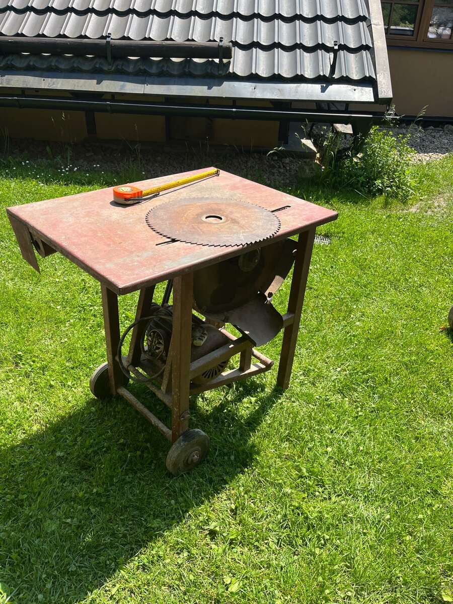 Stolní okružní pila - cirkulárka