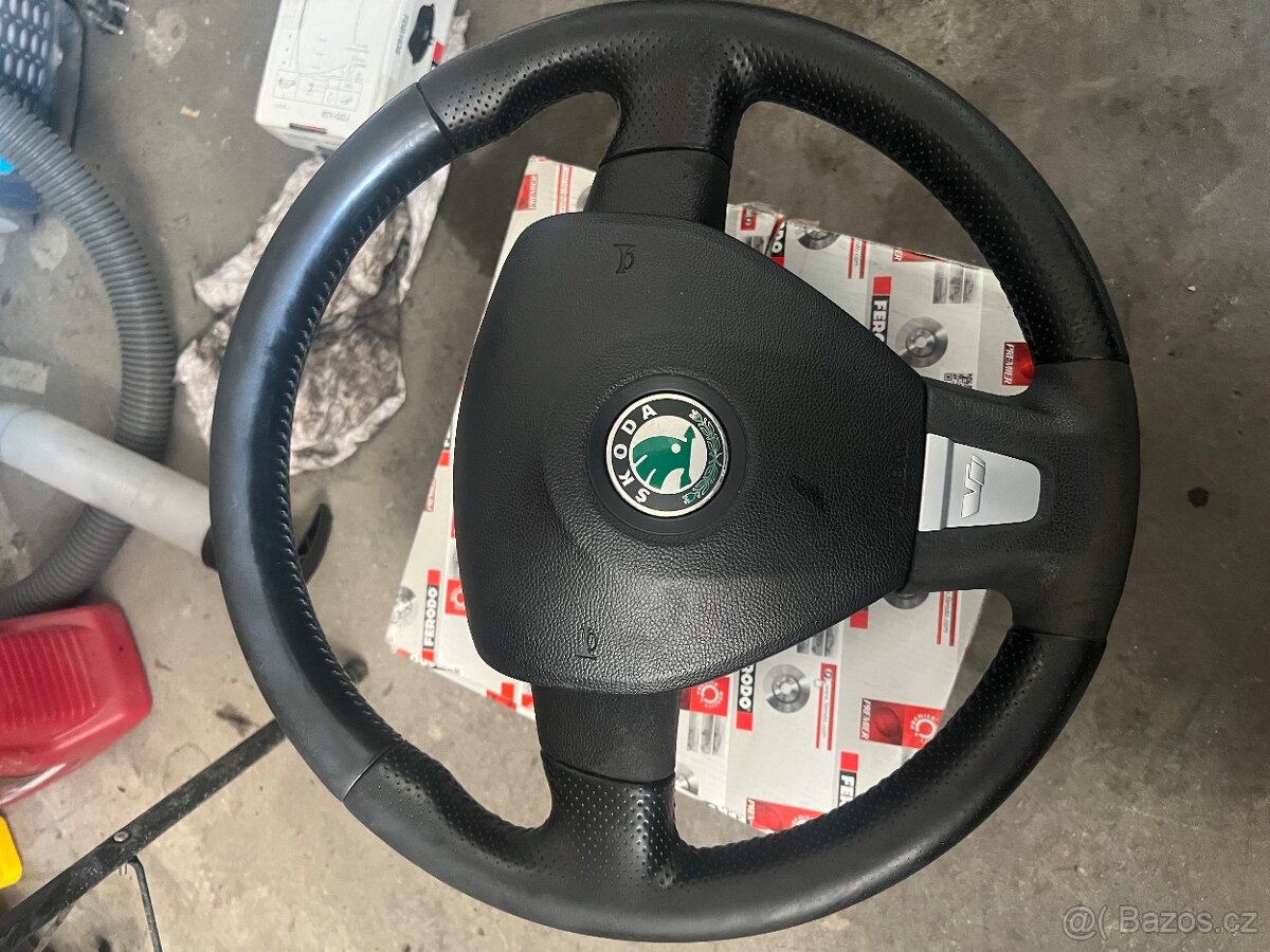 Octavia 2 rs volant