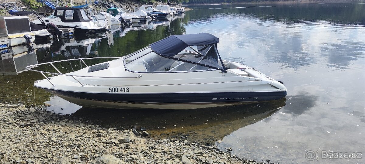 Kajutová loď bayliner 5052 LS