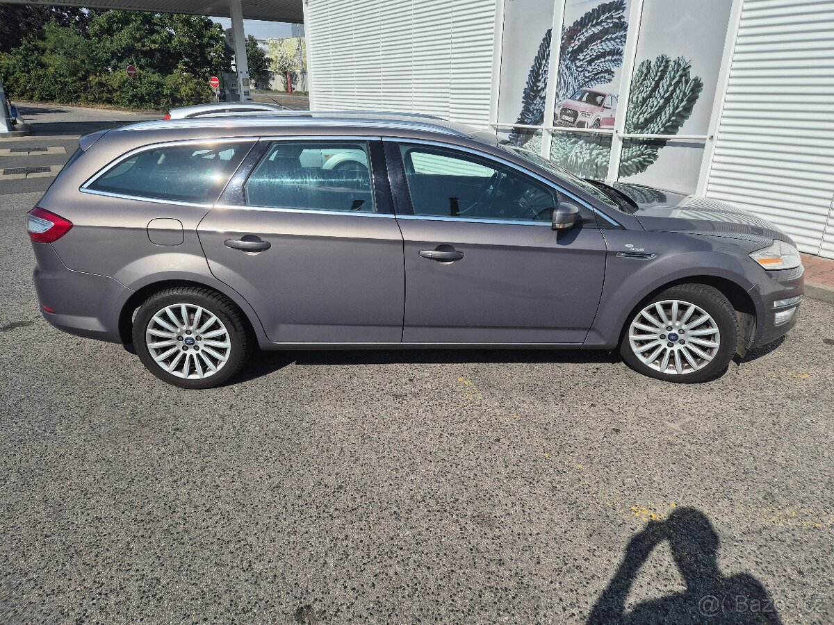 Ford Mondeo MK4 1.6 ecoboost 2012 - výborný stav
