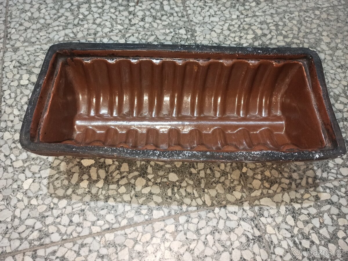 Prodám starou keramickou formu