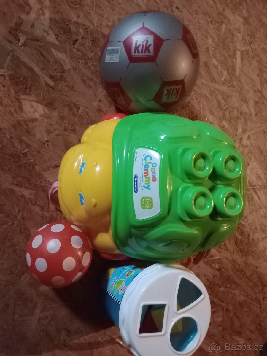 Kočárek pro holčičku