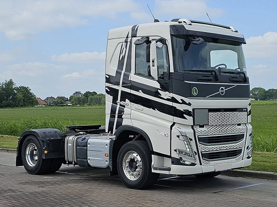 Volvo FH500 - tahač návěsů + hydraulika