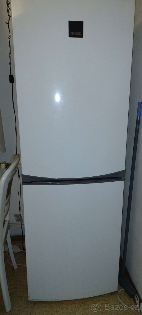 ZANUSSI ZRB33104WA - 309 LITRŮ LEDNICE LEDNIČKA