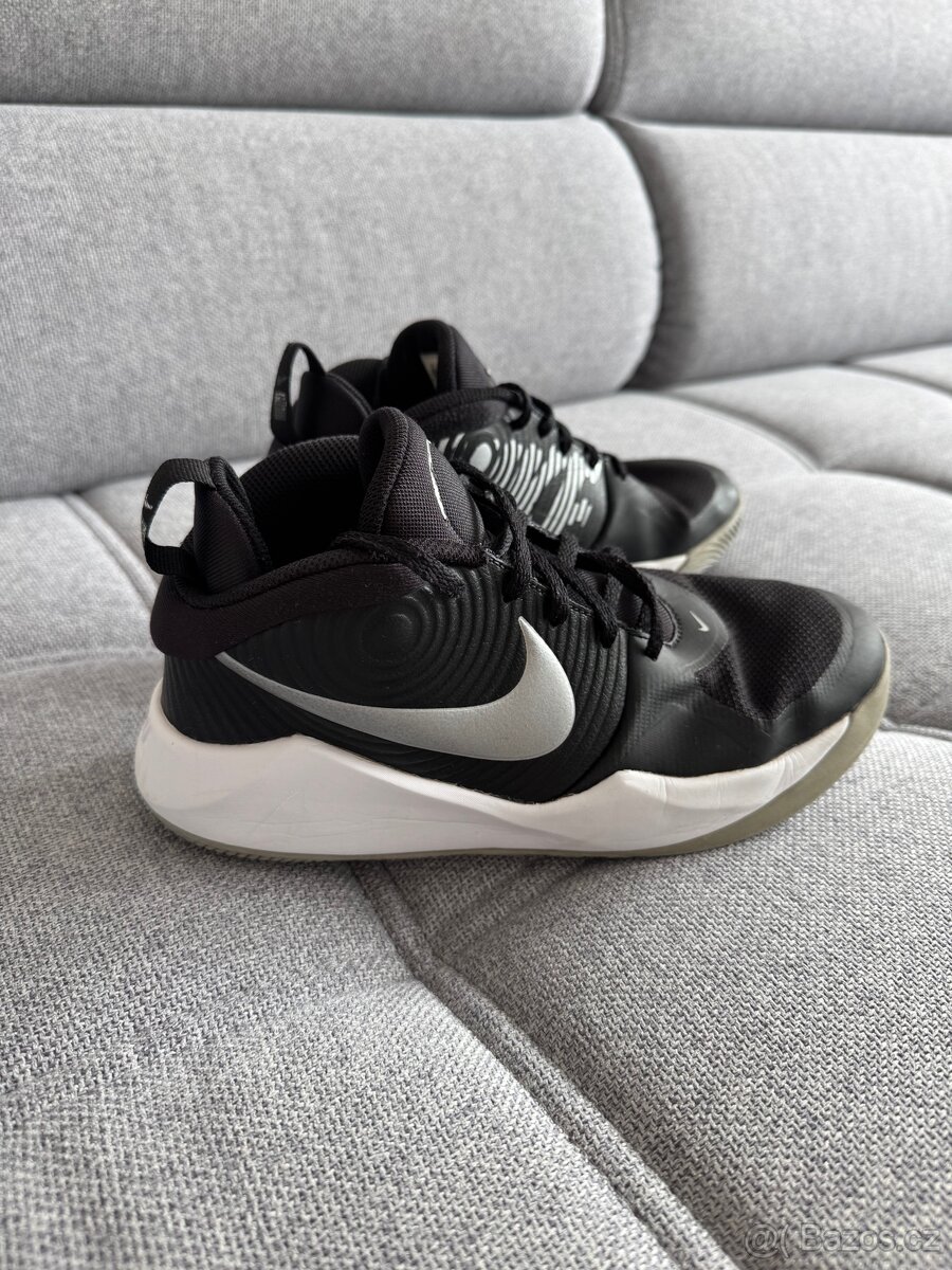 Tenisky Nike