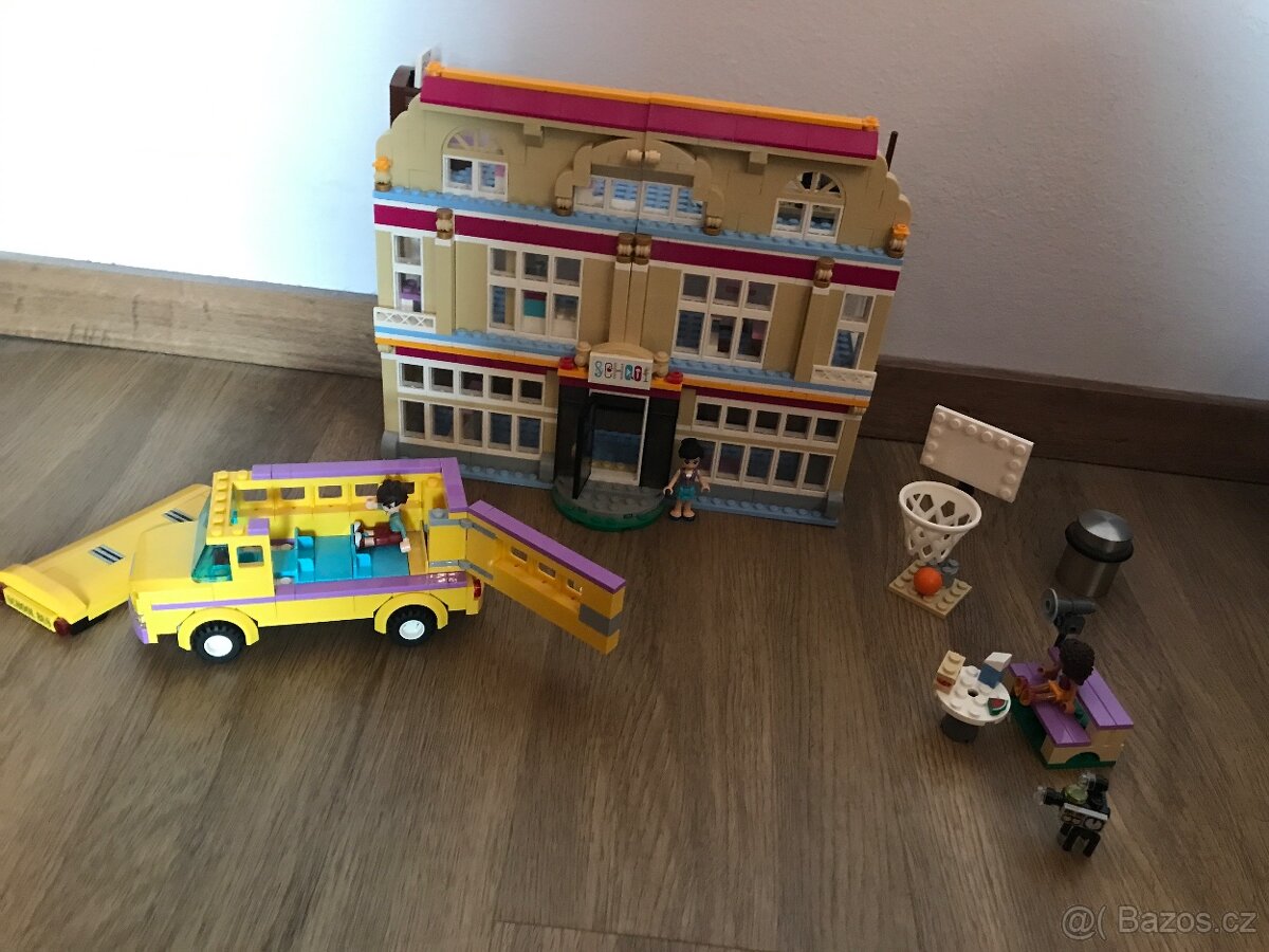LEGO® Friends 41134 Umělecká škola v Heartlake