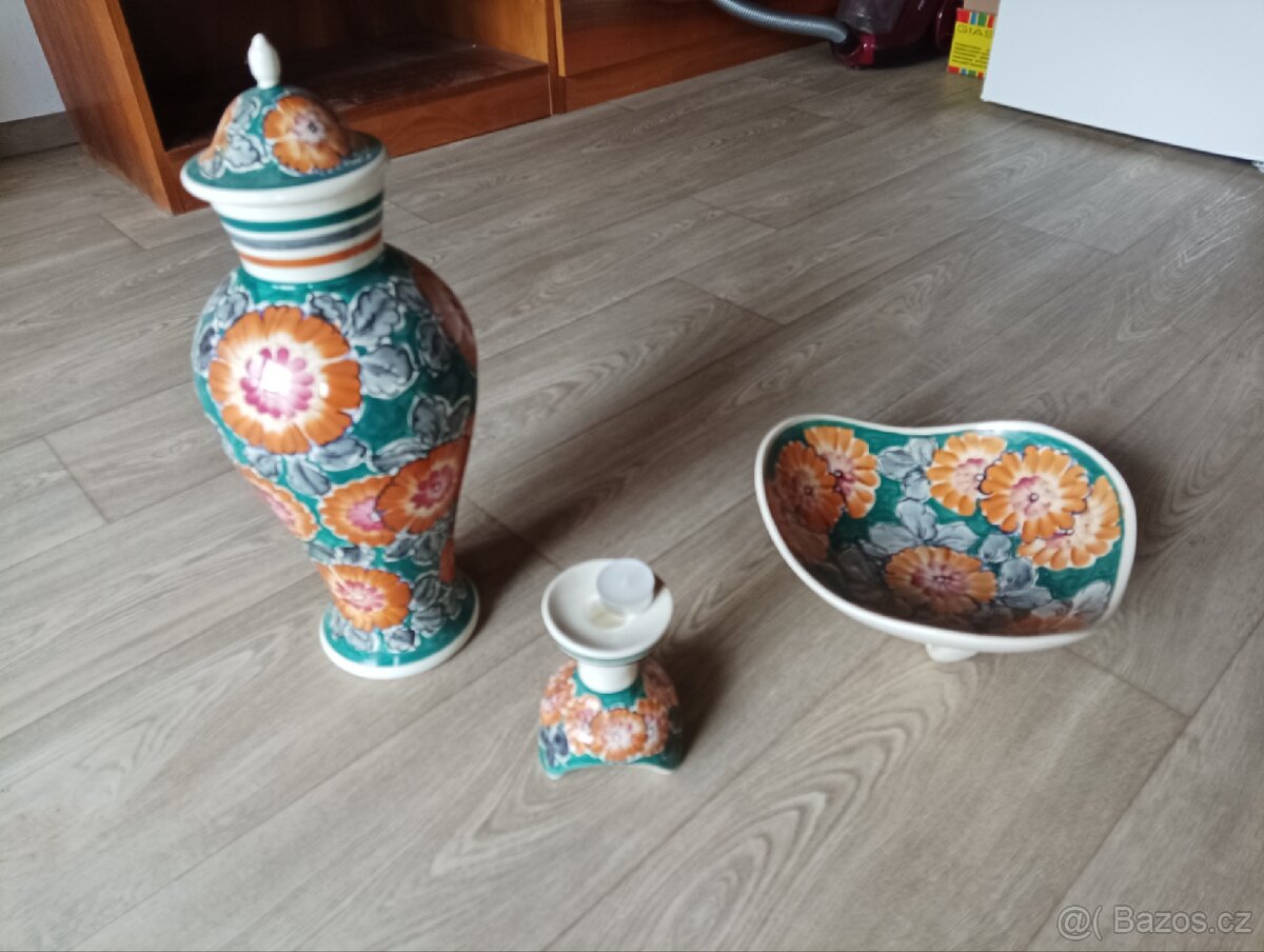 Porcelánová sada mísa, kanopa, svícen.