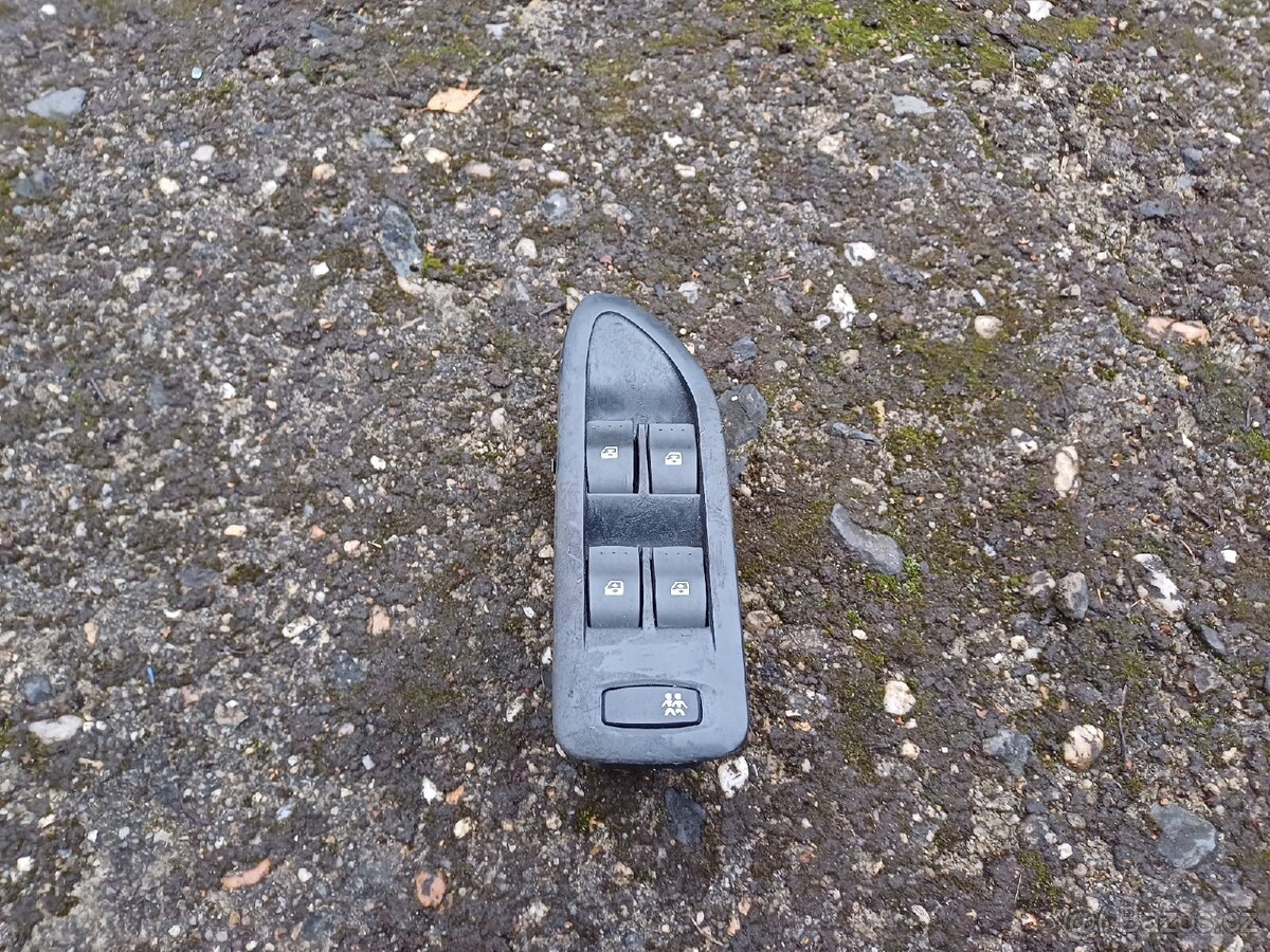 Ovládání oken na Renault Laguna 2