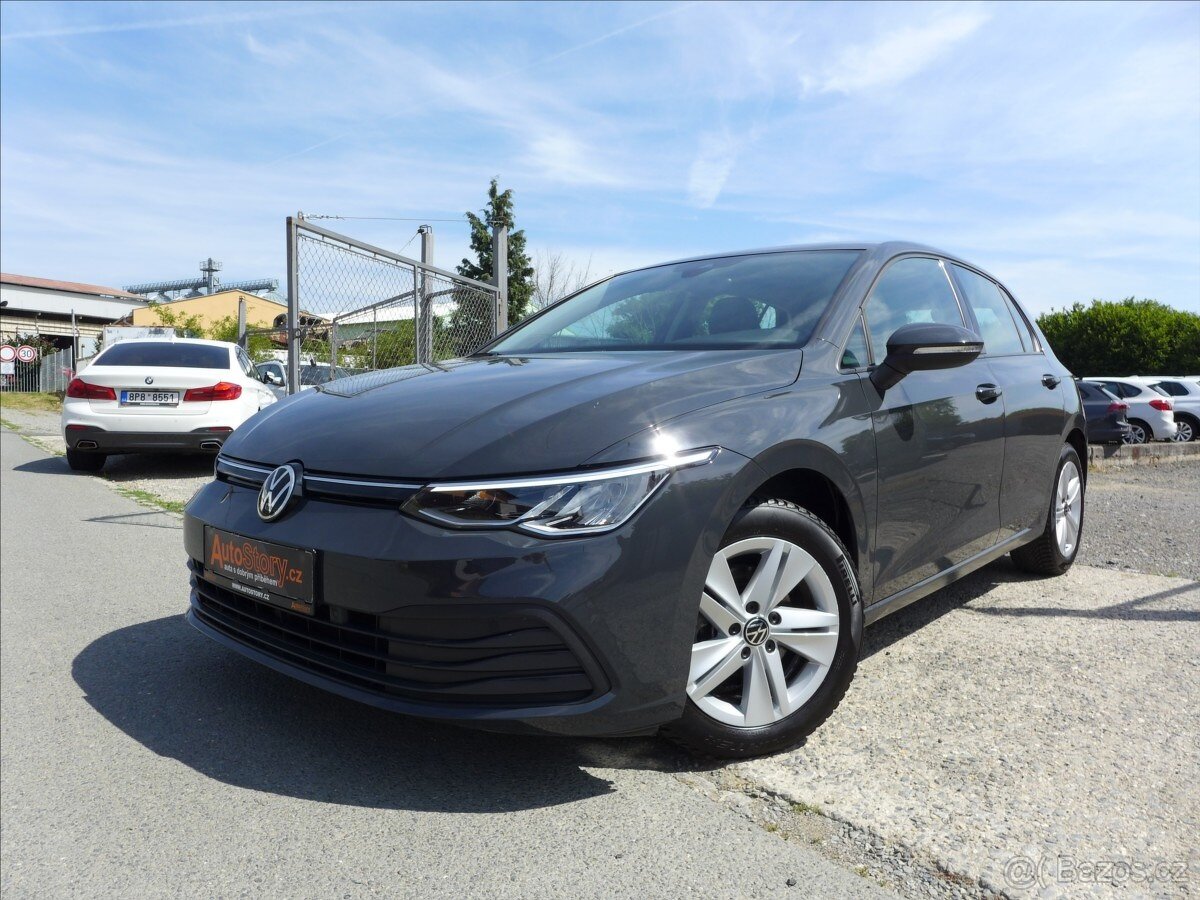 Volkswagen Golf 1,0 TSi APP,NAVI,DPH,1.MAJ.