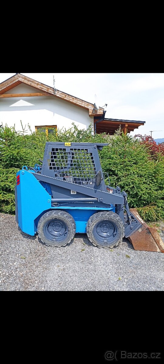 Smykový nakladač Tomash 1300kg