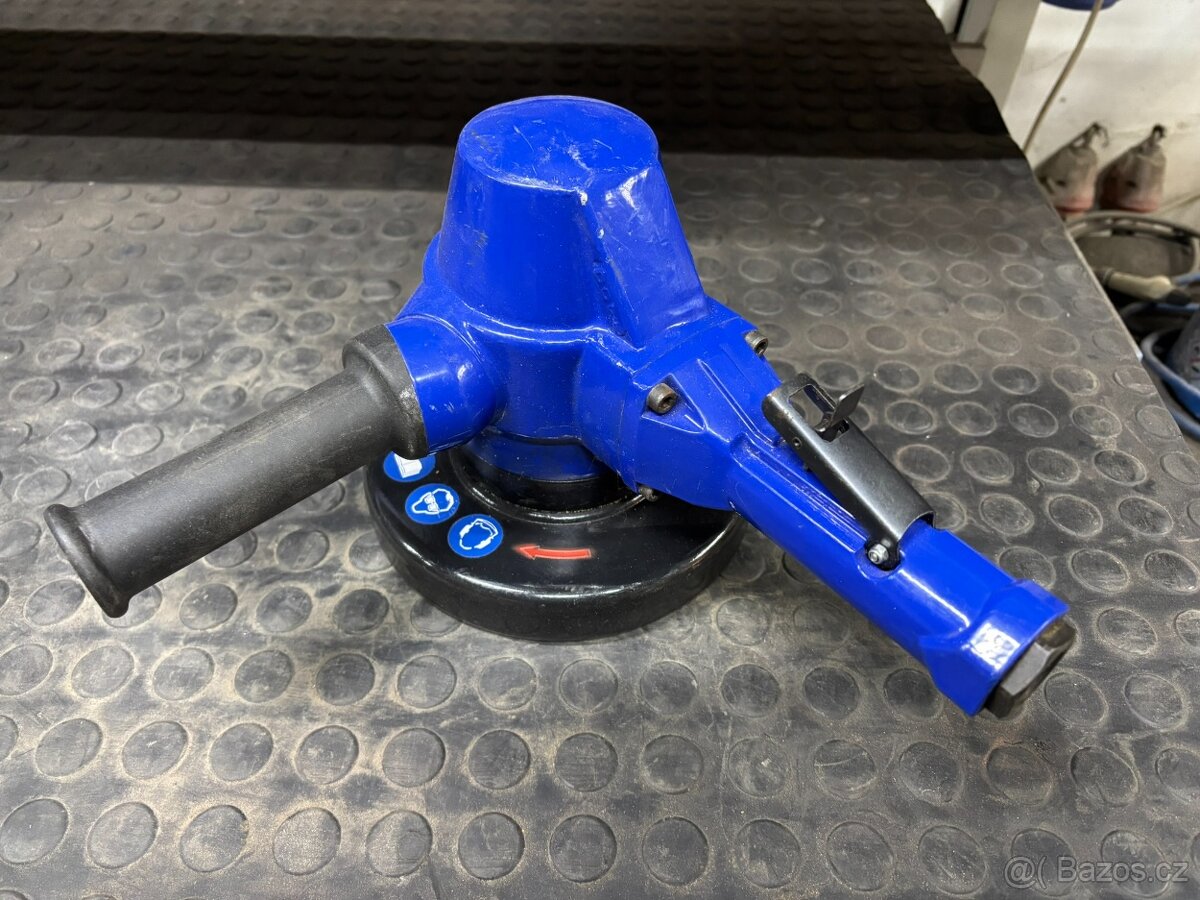 Úhlová bruska PBU 180E-80X nová puvodní cena 24000
