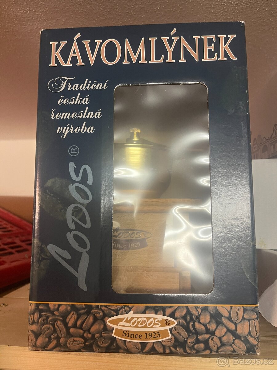 Ruční mlýnek na kávu LODOS