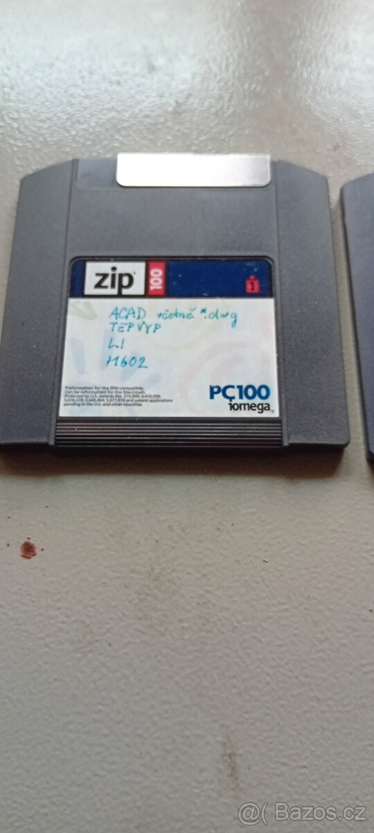 Prodám 11 ks ZIP 100 iOMEGA disket