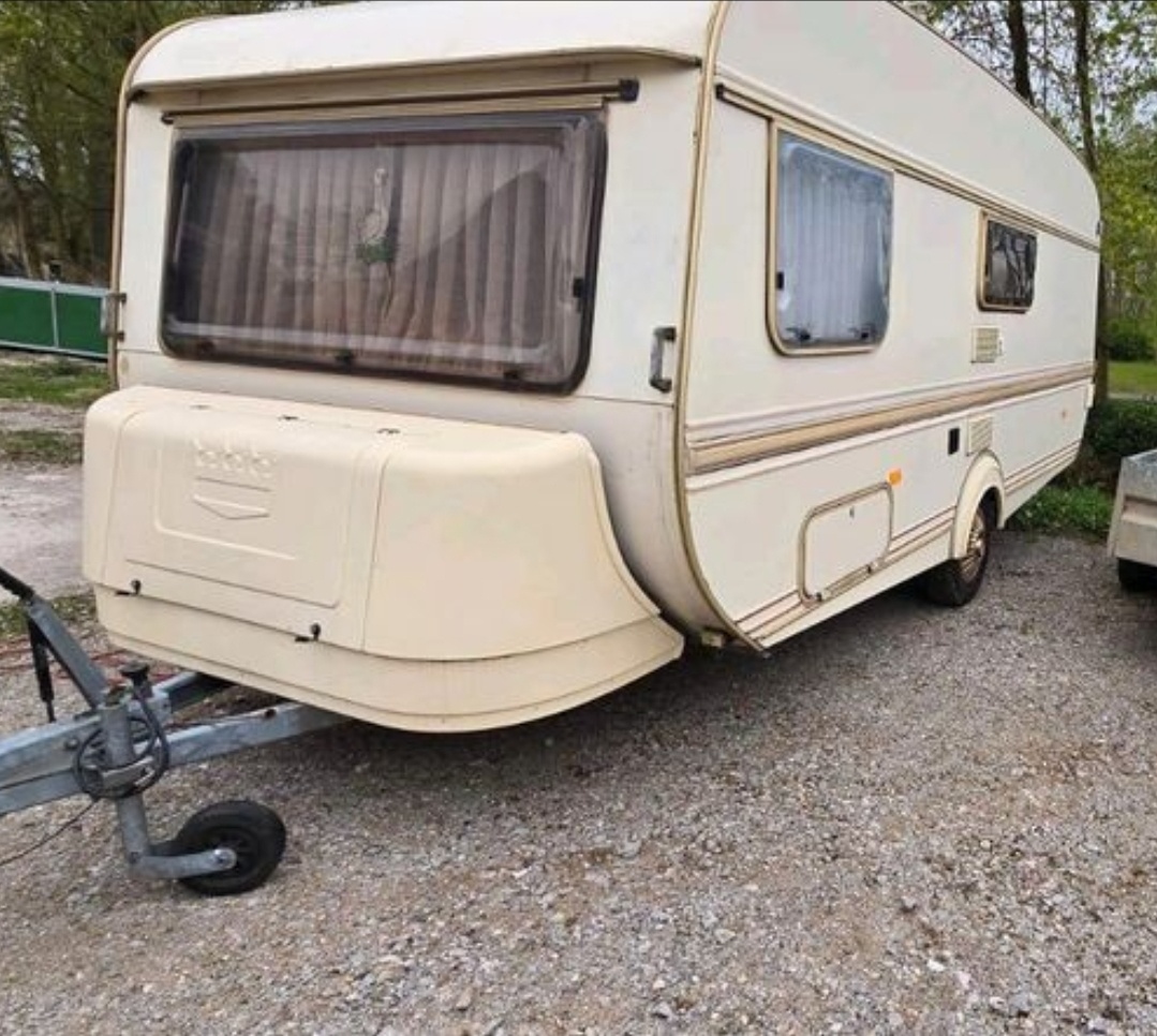 Karavan obytný přívěs d doklady