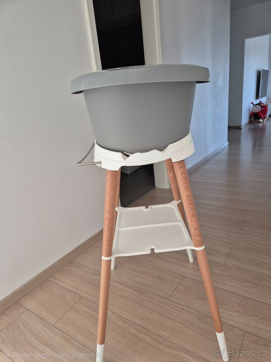 Vanicka se stojanem bebe jou