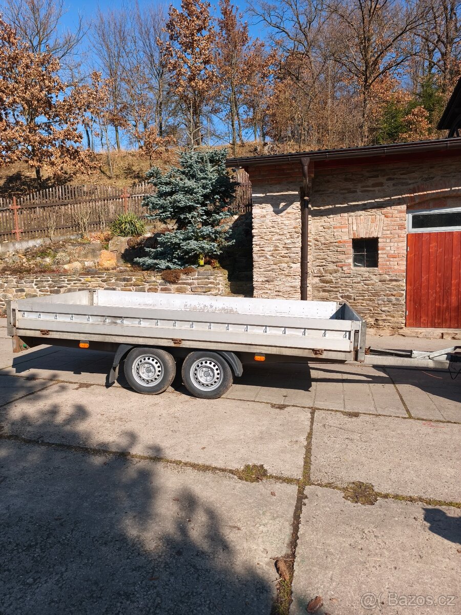 Přívěsný vozík dvouosý