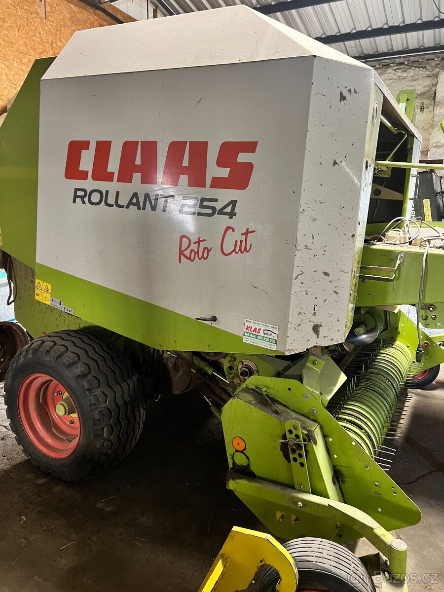 Claas Rollant 254