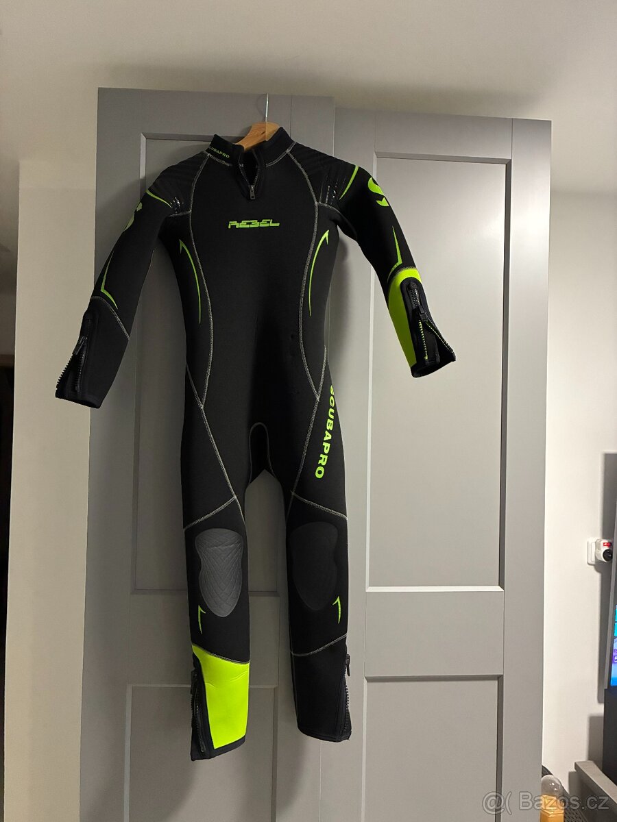 Dětský neopren vel. 152 cm