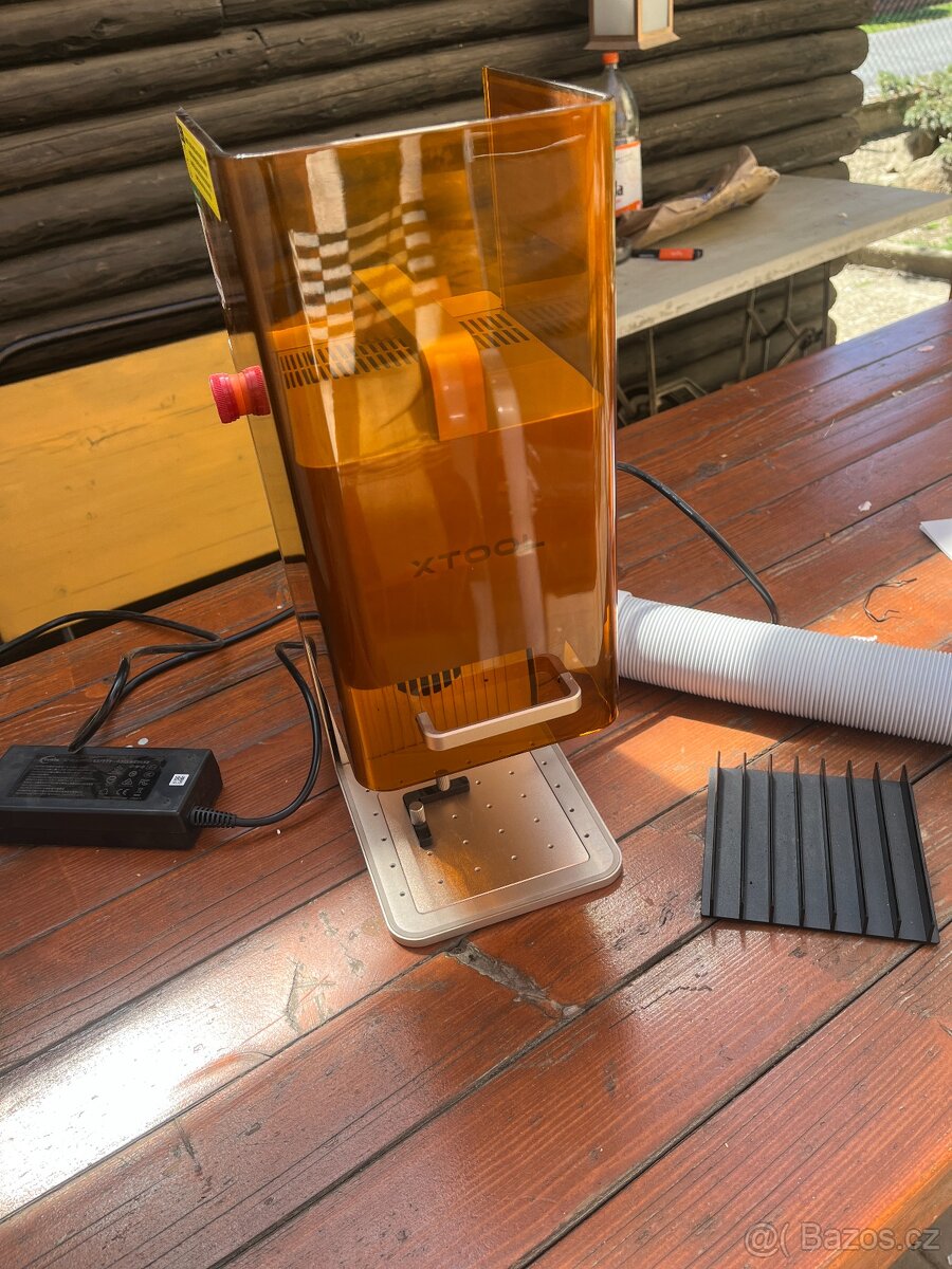 Laserová gravírka XTool F2