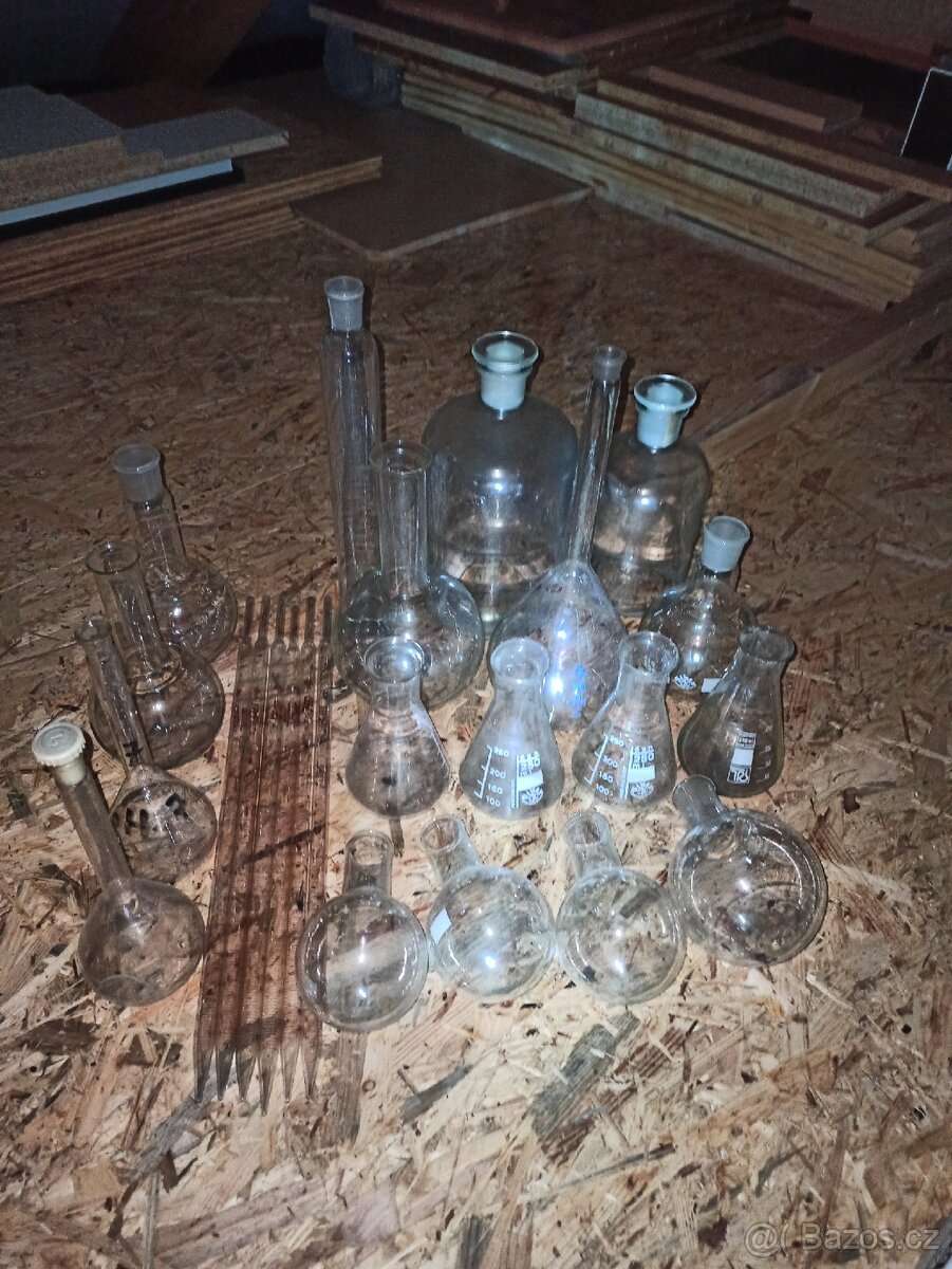 Laboratorní sklo