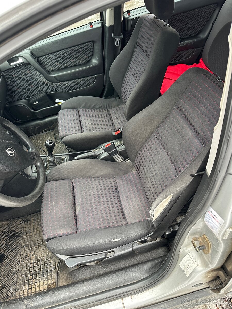Opel Astra caravan G