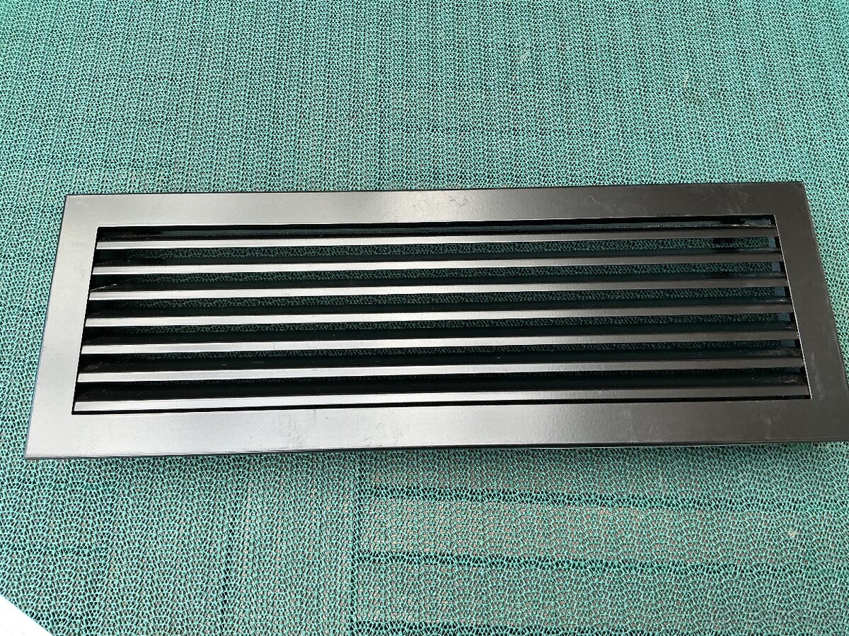 N.O.V.Á krbová mřížka černá 17 x 49