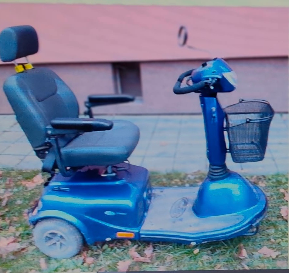Prodám elektrický invalidní skútr