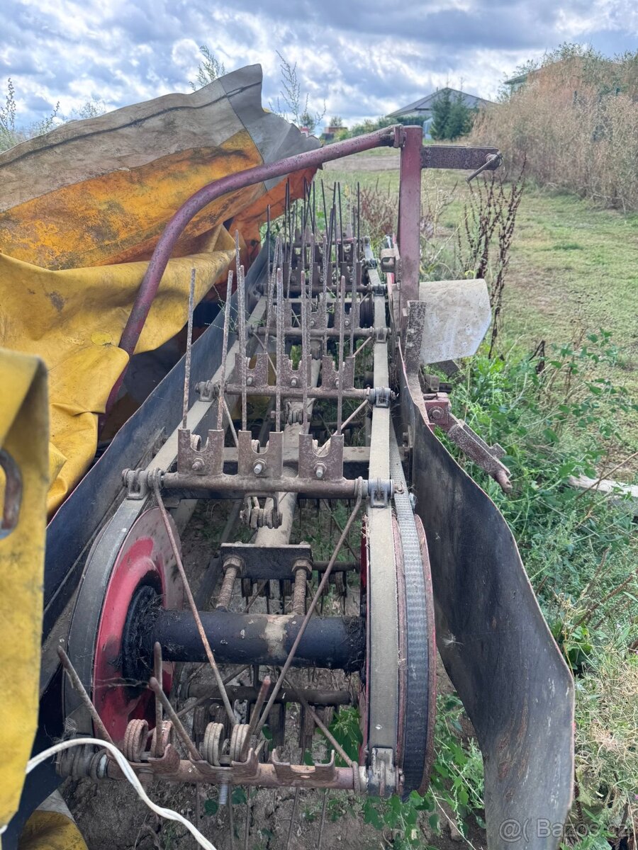 Obracečka na seno