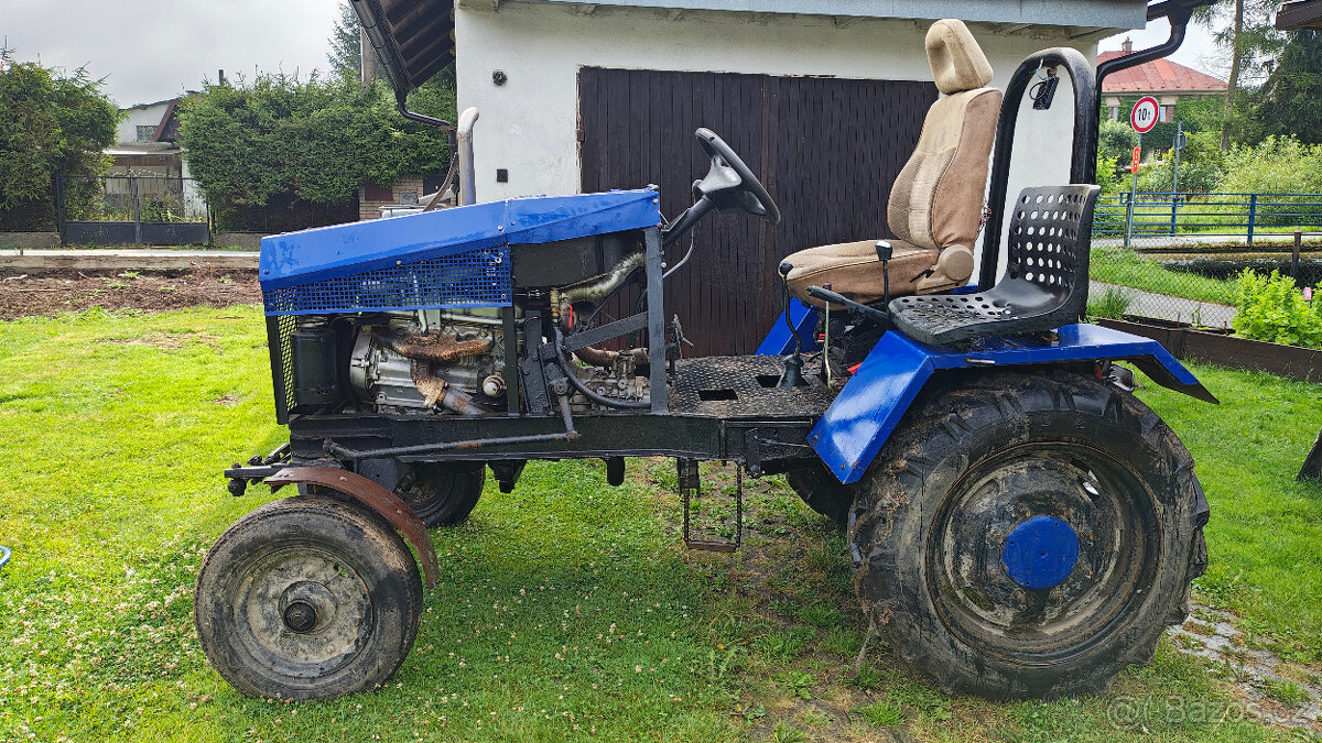 Traktor - domácí výroba z Ford Tranzit - do lesa