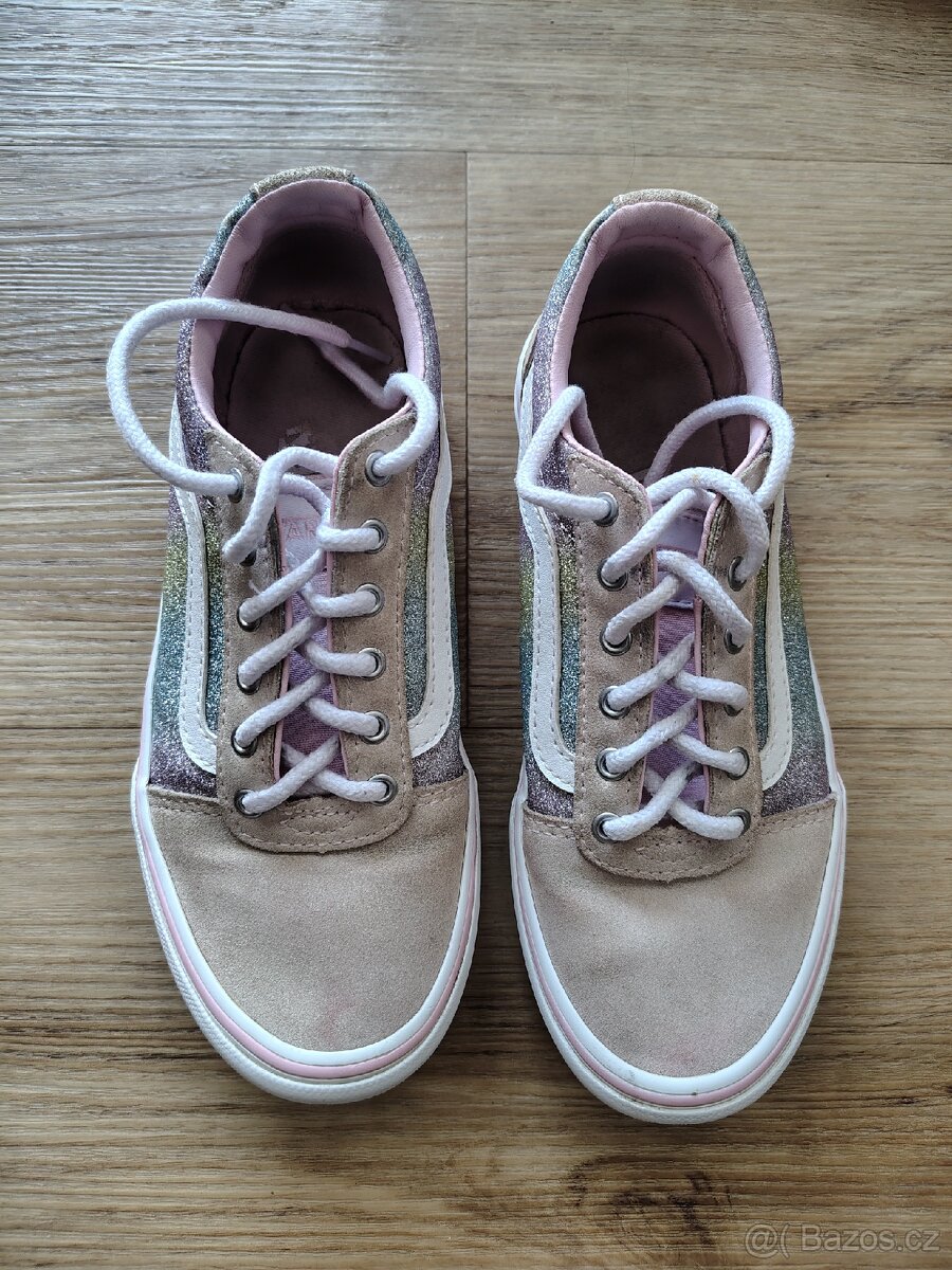 dětské boty Vans vel. 33