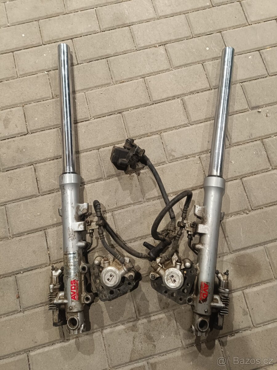 Přední vidlice Kawasaki GPZ 1000RX
