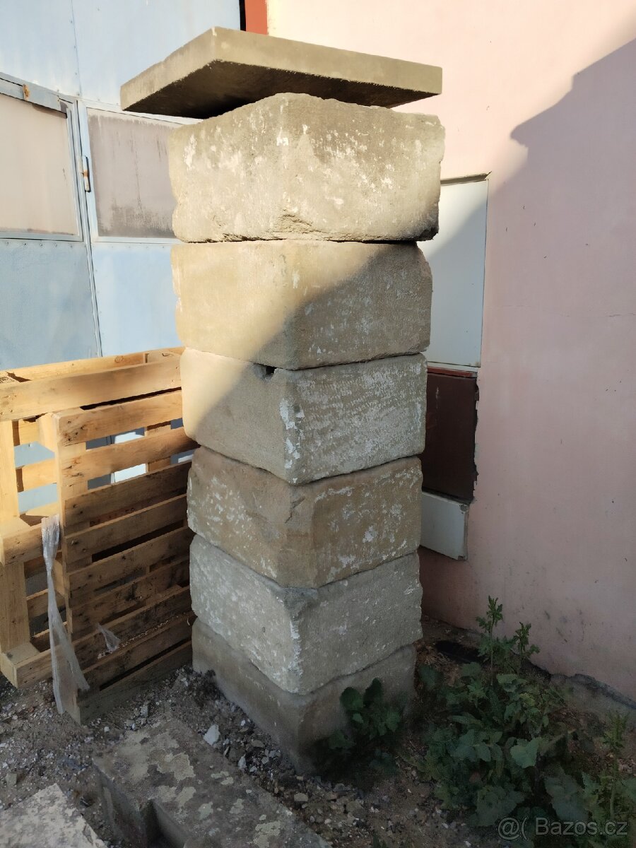 Pískovcové kostky