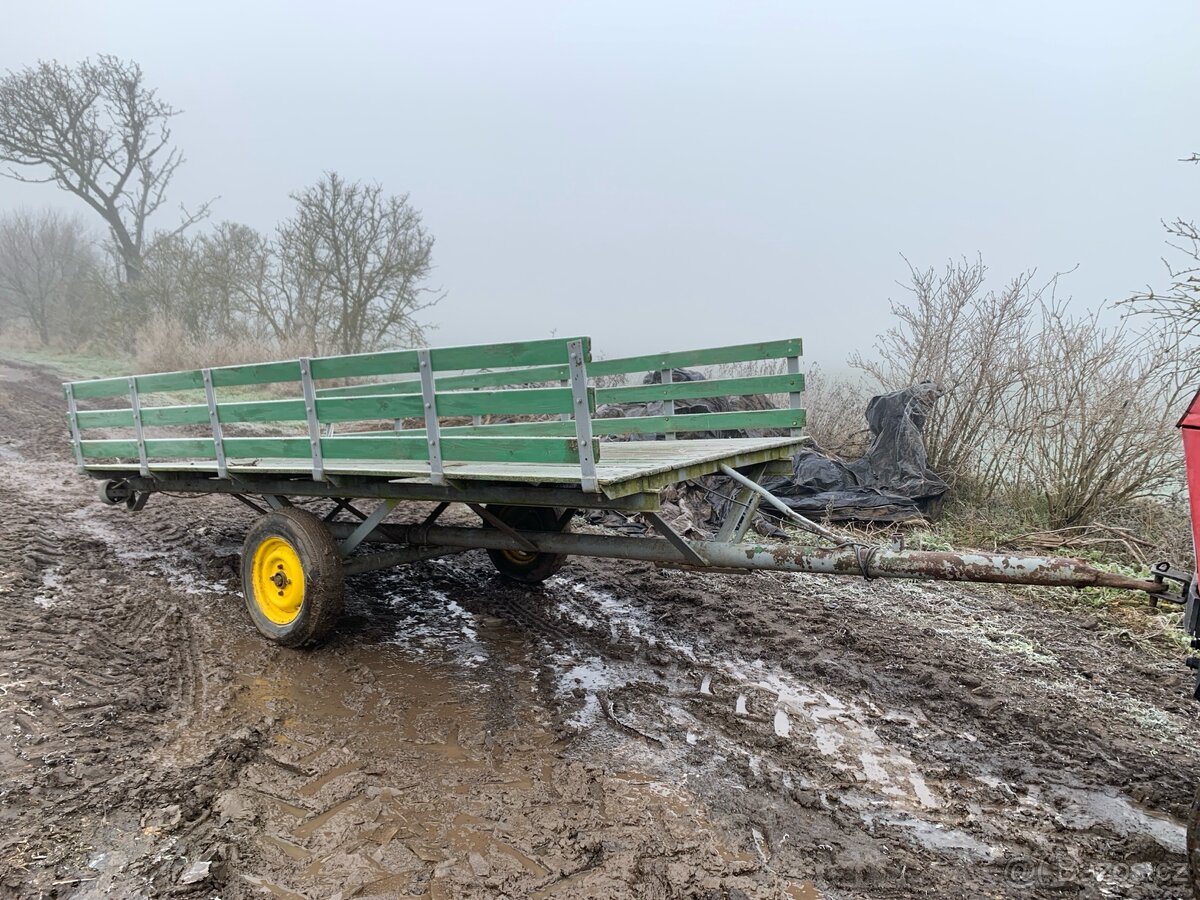 Platak za traktor