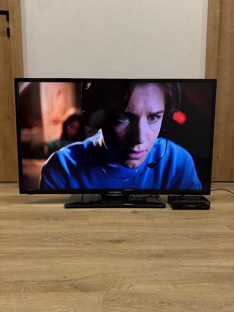 LED TV HYUNDAI 40” - 102cm
