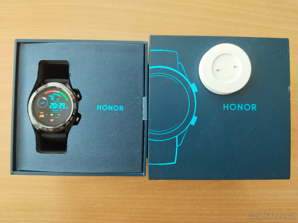 Honor Watch Magic - málo použité, čeština, nový řemínek
