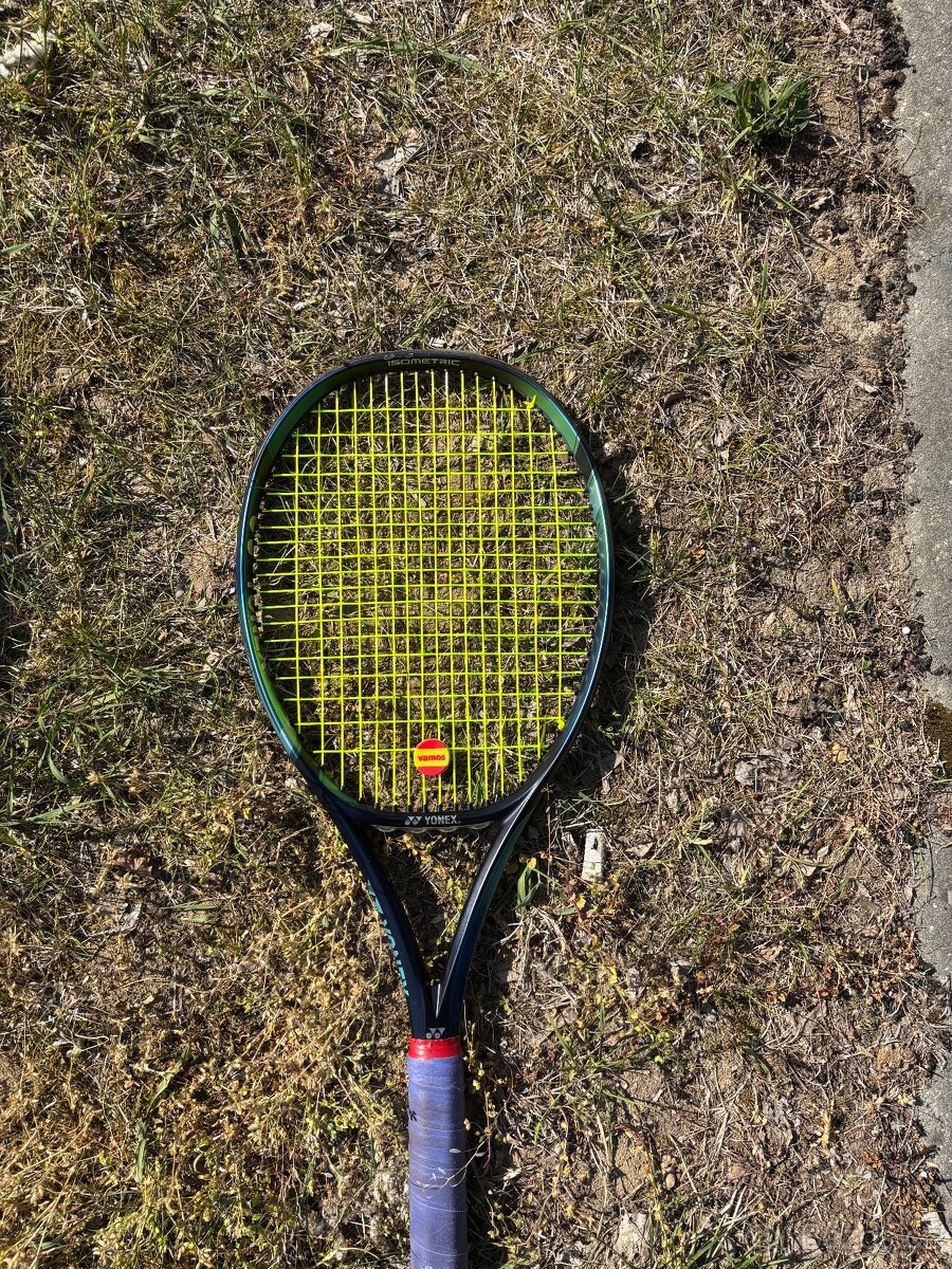 Yonex Ezone 98 2022