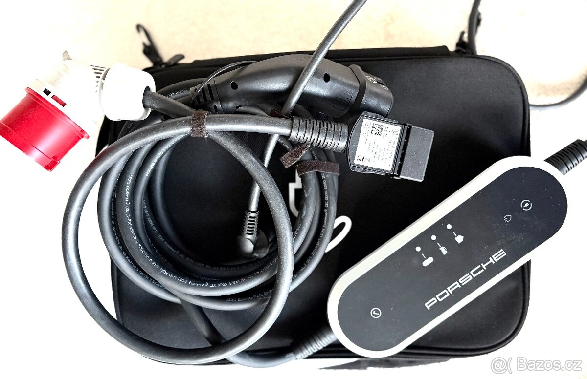 Porsche Mobile Charger Plus - jako nová, komplet balení