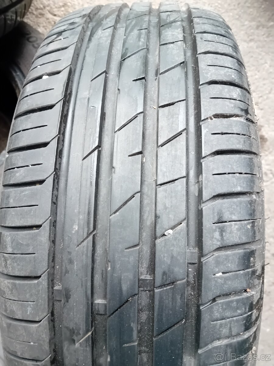 Prodám Sadu pneu 225/60/17 Hankook Letni