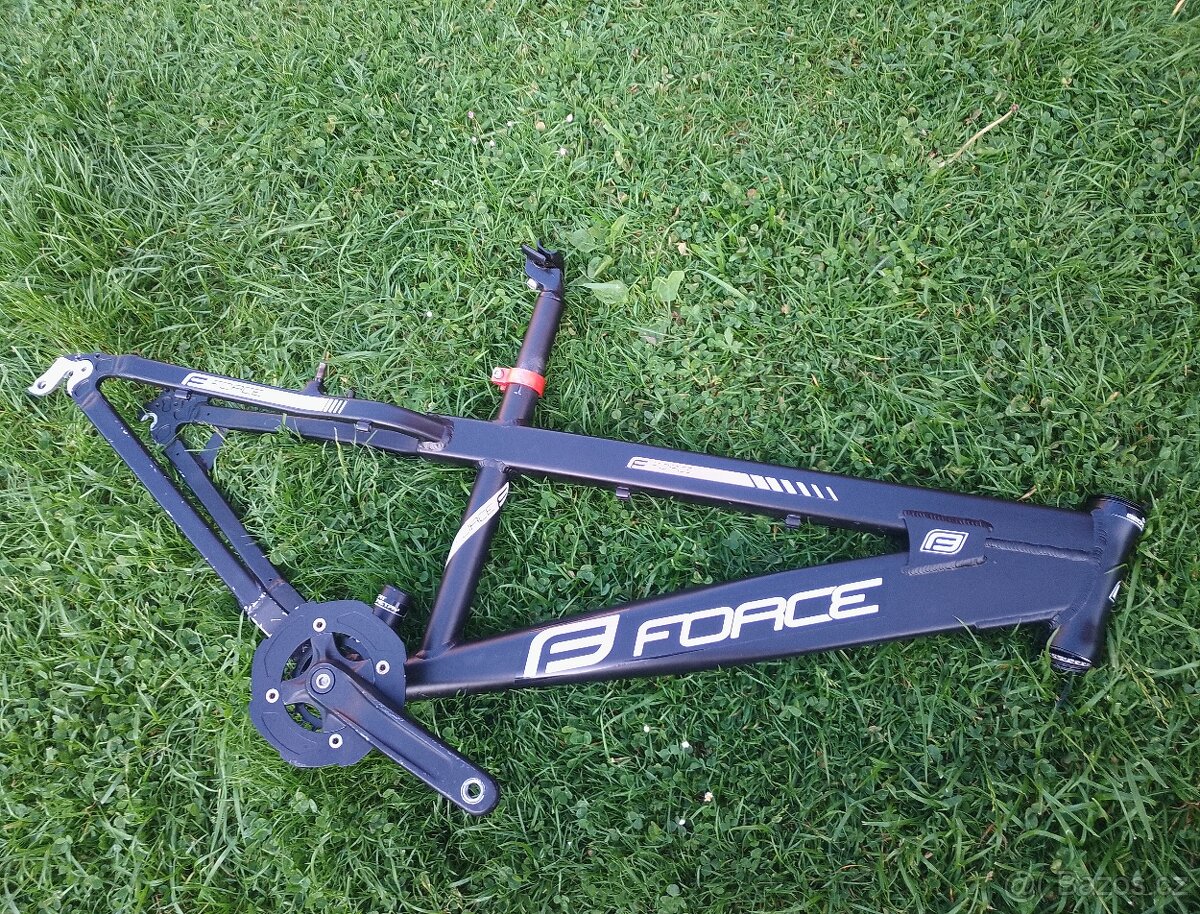 Dirtový rám Force, ALU na 26", vel.14"