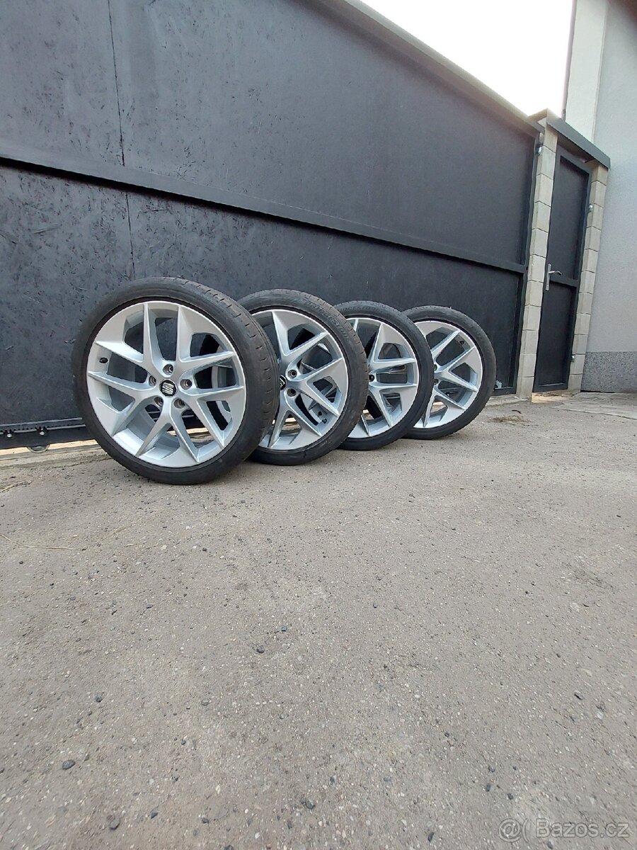 Kola r18 225×40