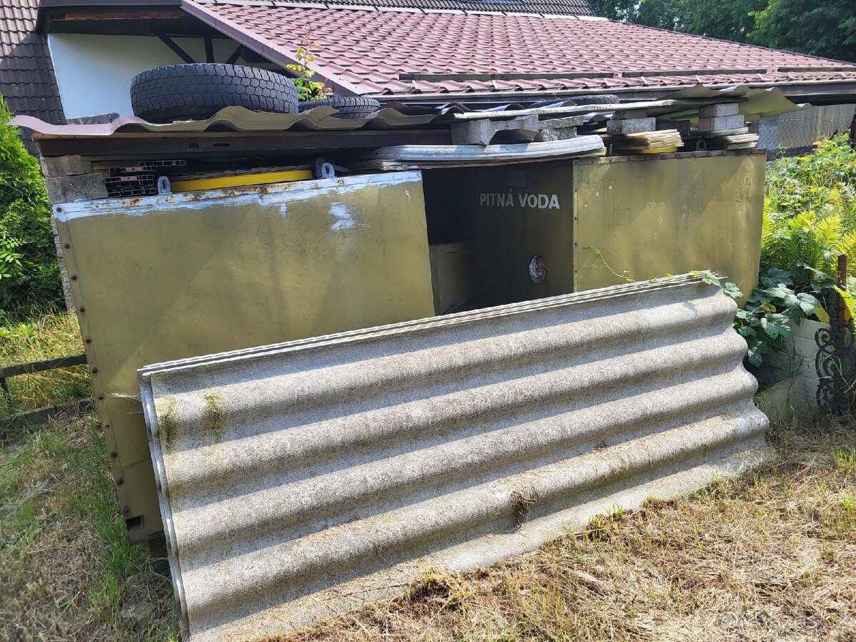 Nádrže na vodu zdarma za odvoz