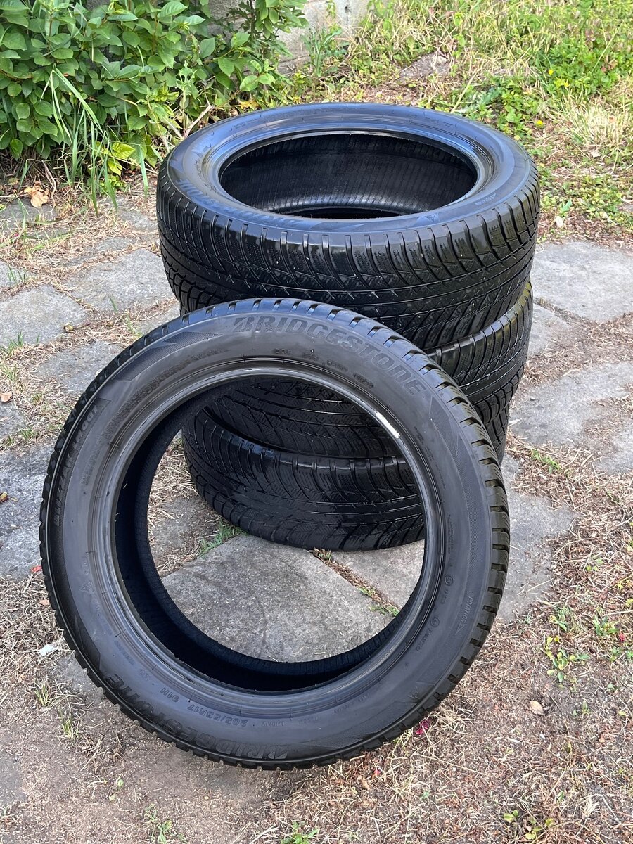 Zimní pneu Bridgestone Blizzak 205/55 R17