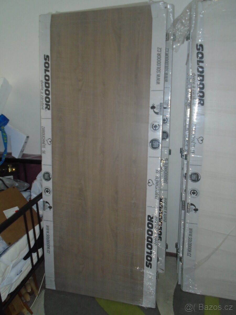 1x NOVÉ, Solodoor plné Interiérové dveře, dekor BUK